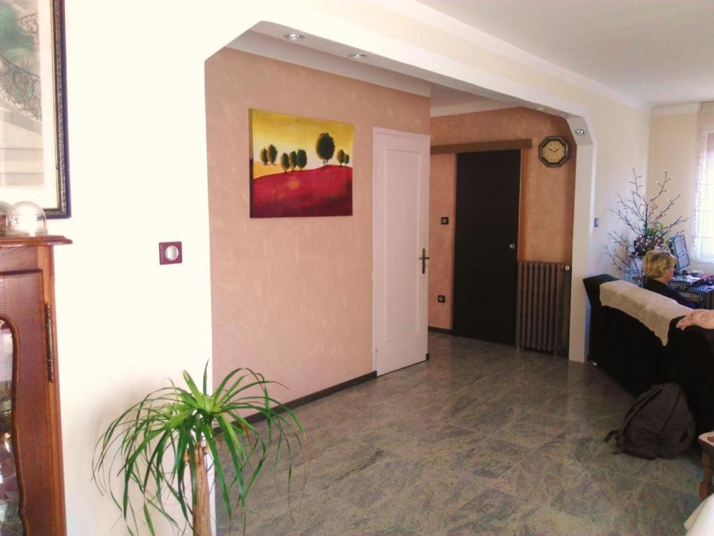 Colmar Room,Chambre Privee Chez L'Habitant,Parking Voiture Devant La Maison,Garage Moto Et Velo Εξωτερικό φωτογραφία